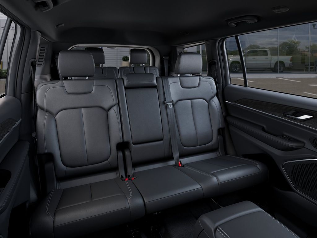 Thumbnail: 2026 Jeep Grand Cherokee L - 9