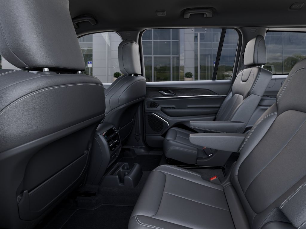 Thumbnail: 2026 Jeep Grand Cherokee L - 12