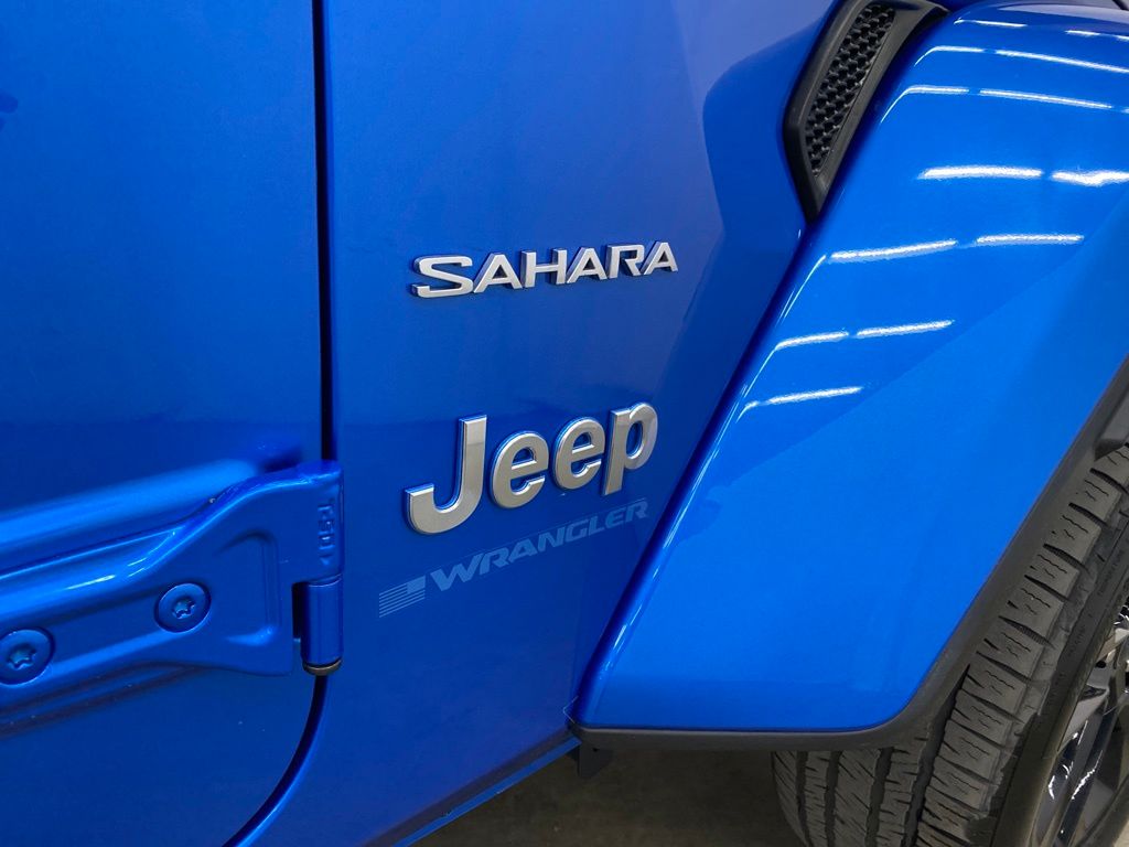 Thumbnail: 2024 Jeep Wrangler - 7