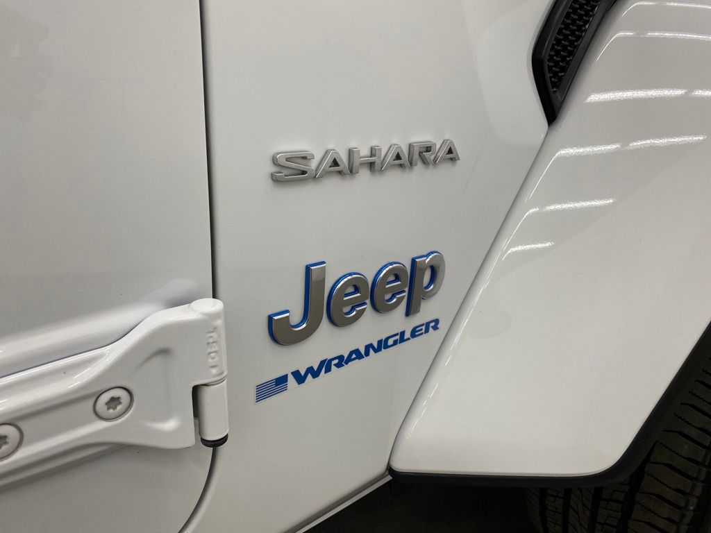 Thumbnail: 2024 Jeep Wrangler - 7