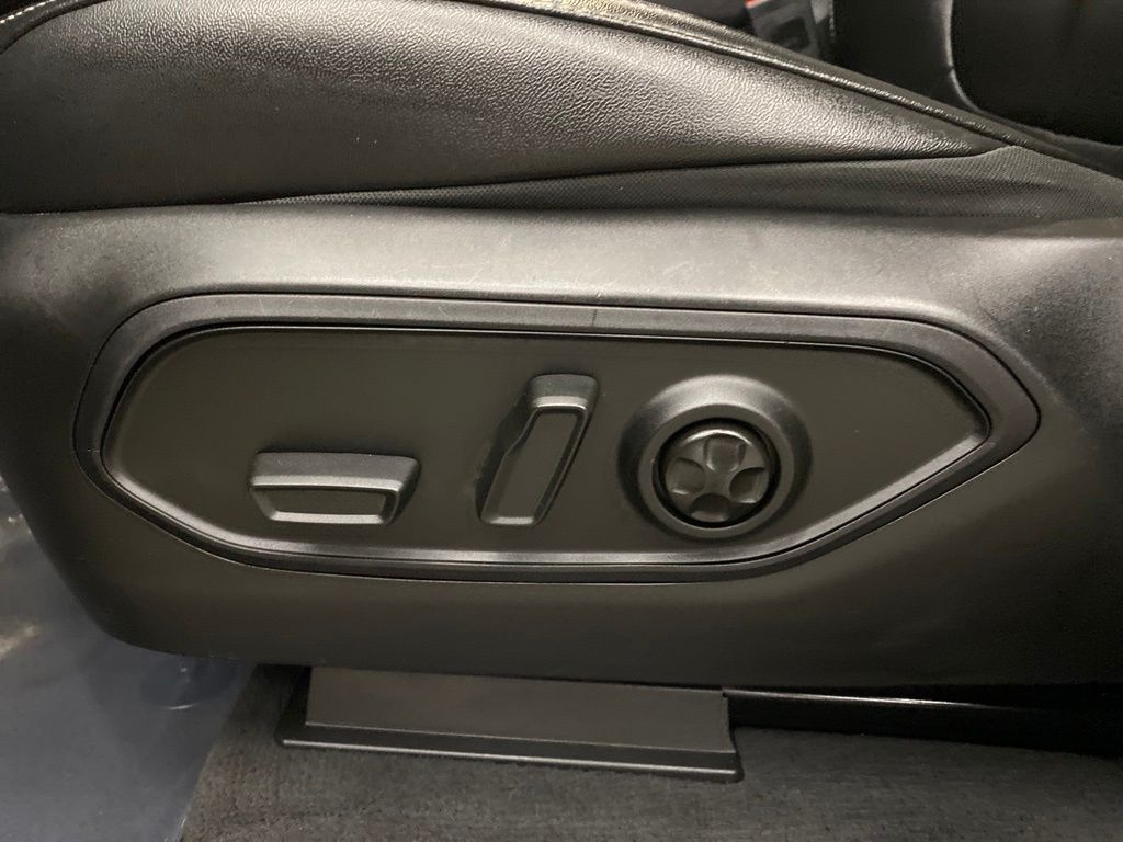 Thumbnail: 2024 Jeep Grand Cherokee - 23