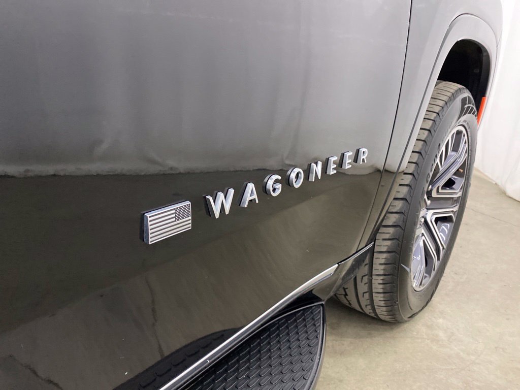 Thumbnail: 2024 Jeep Wagoneer - 7