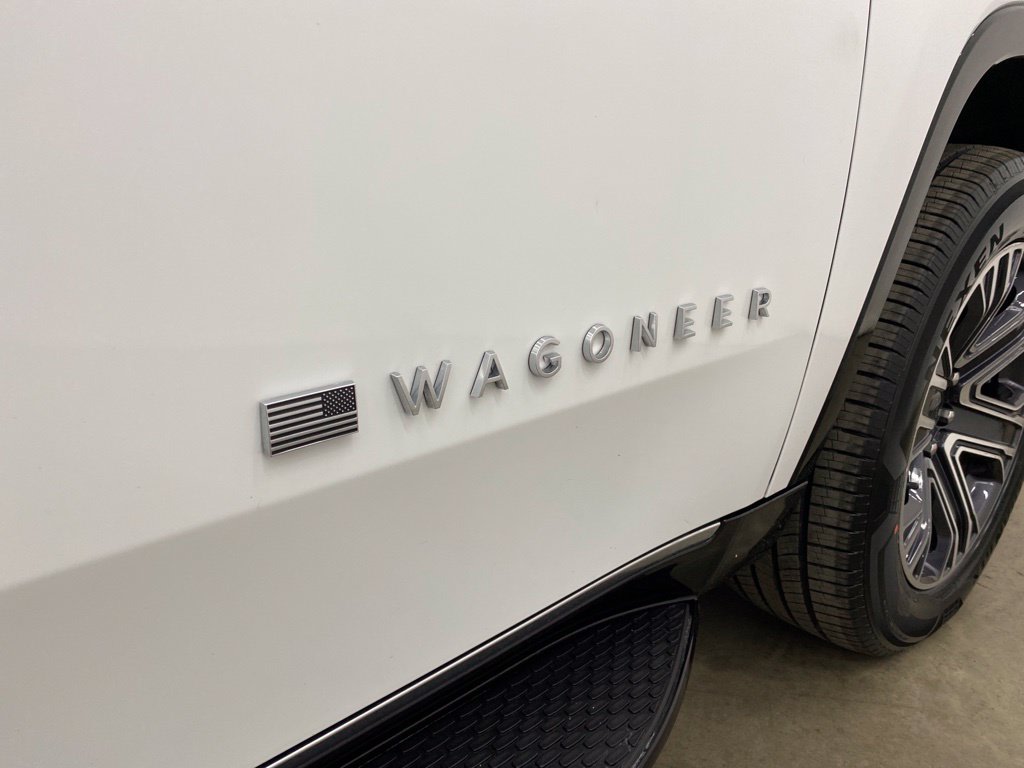 Thumbnail: 2024 Jeep Wagoneer - 7