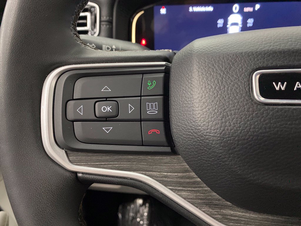 Thumbnail: 2024 Jeep Wagoneer - 24