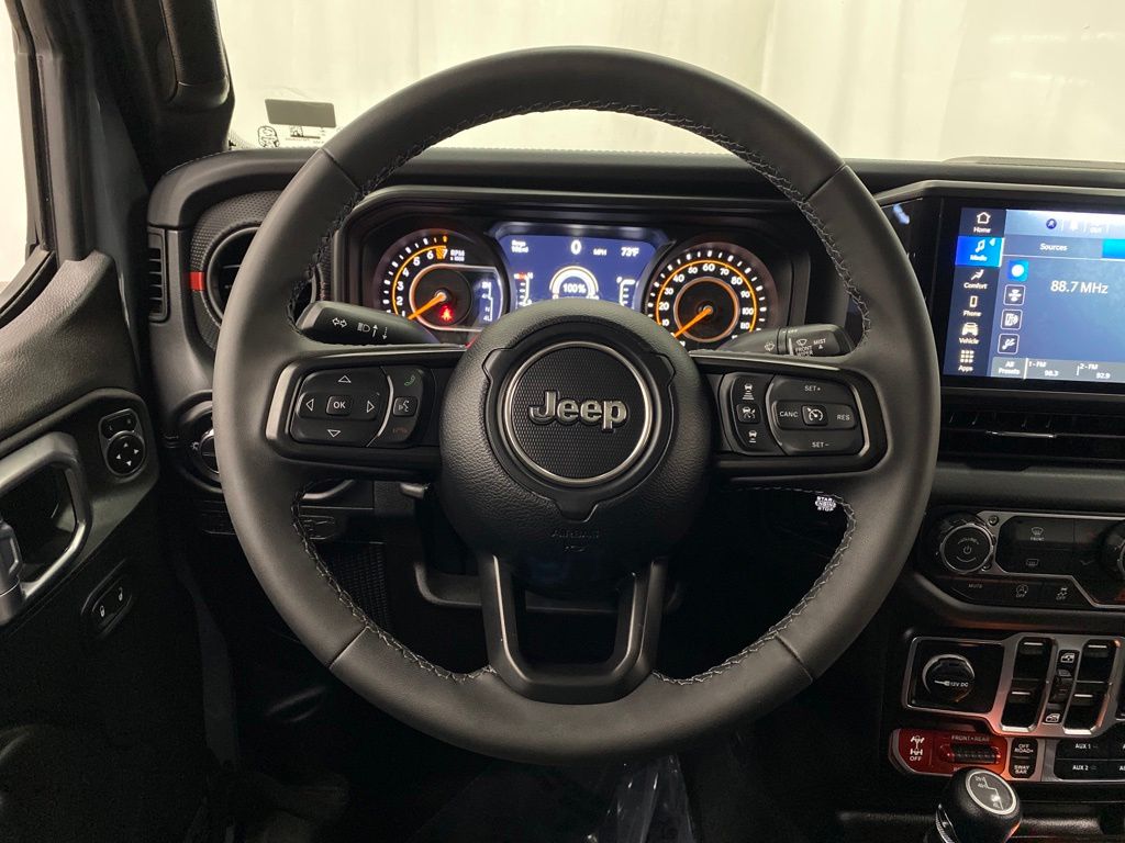 Thumbnail: 2026 Jeep Gladiator - 12