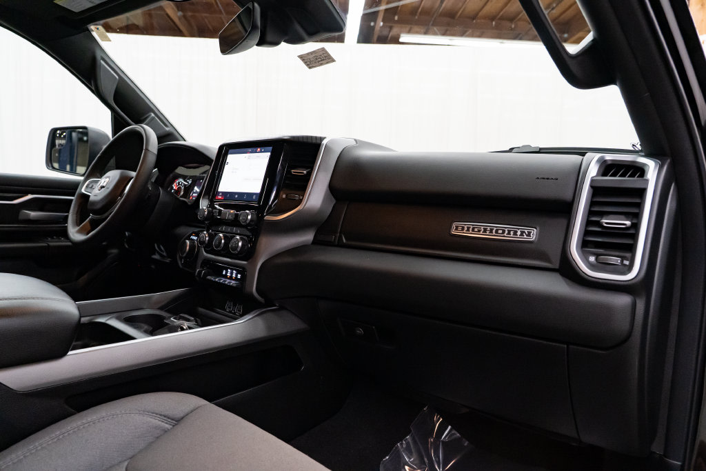 Thumbnail: 2025 RAM 1500 - 31