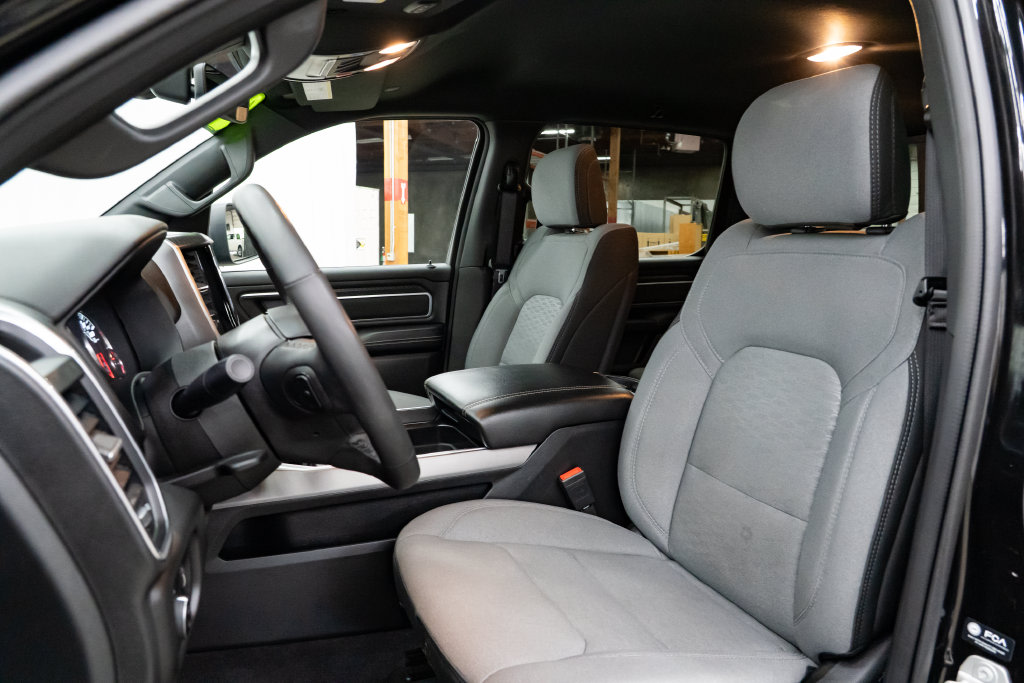 Thumbnail: 2025 RAM 1500 - 8