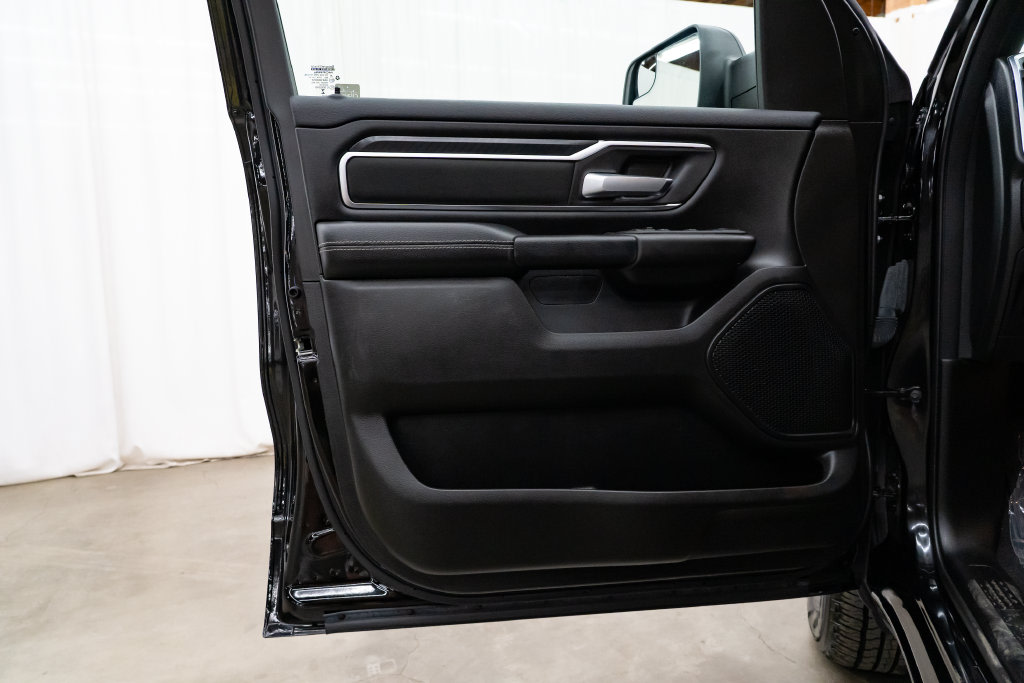 Thumbnail: 2025 RAM 1500 - 26