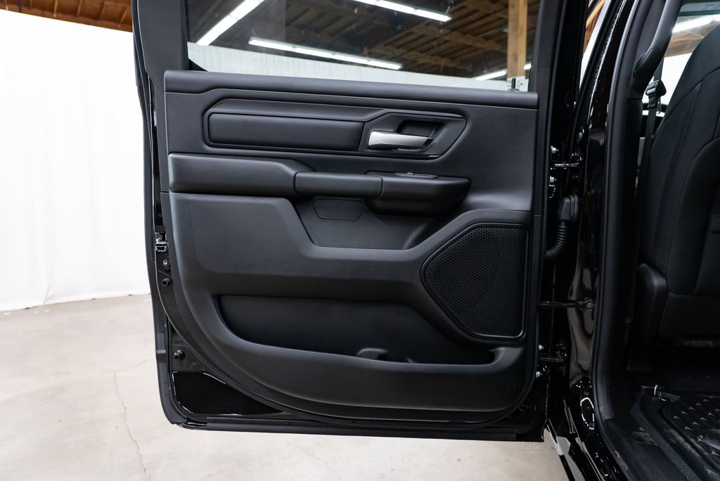 Thumbnail: 2026 RAM 1500 - 25