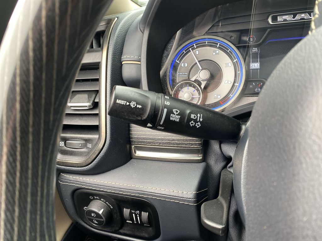 Thumbnail: 2021 RAM 1500 - 28