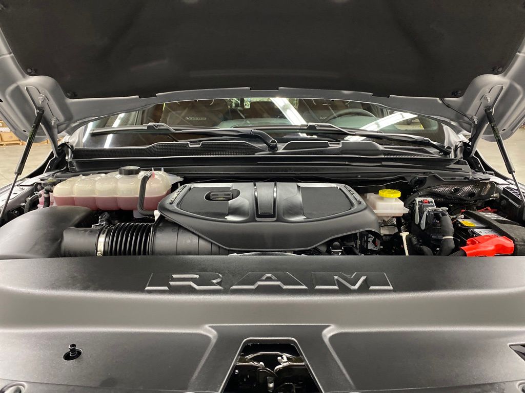 Thumbnail: 2025 RAM 1500 - 8