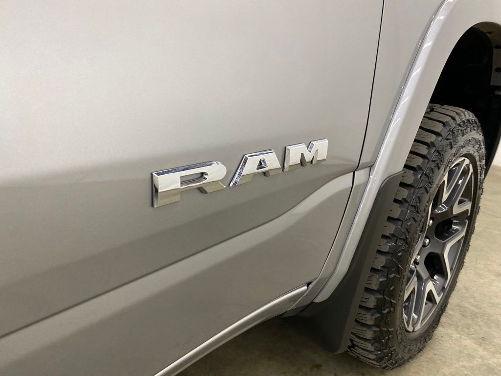 Thumbnail: 2025 RAM 1500 - 7