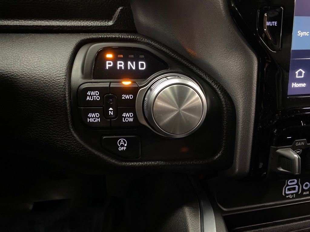 Thumbnail: 2025 RAM 1500 - 27