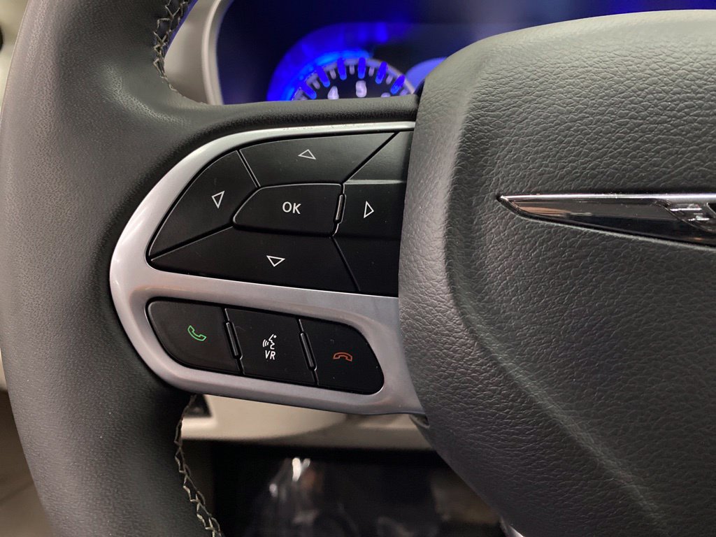 Thumbnail: 2024 Chrysler Pacifica - 25