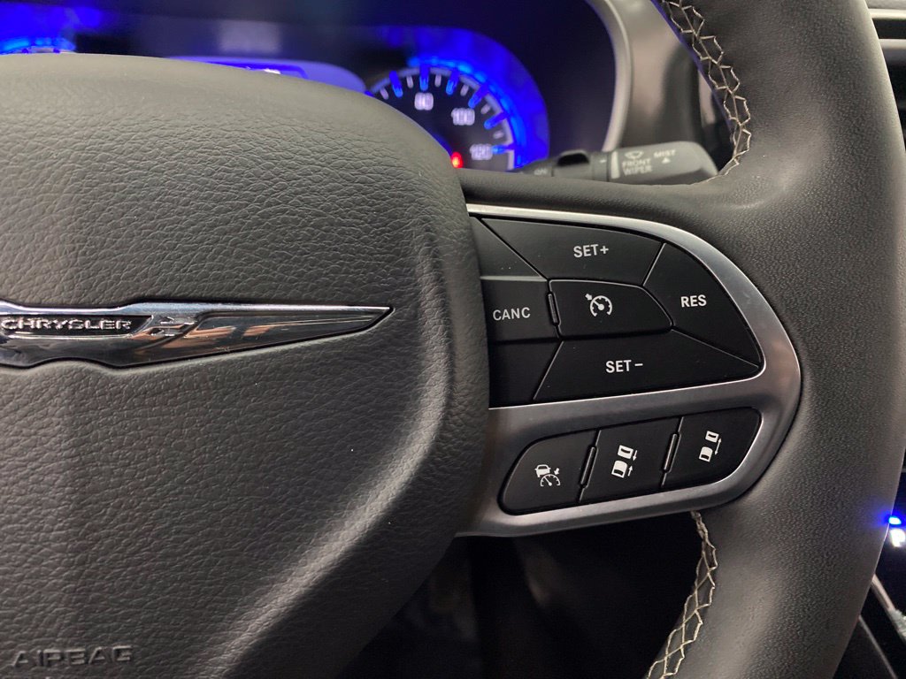 Thumbnail: 2025 Chrysler Pacifica - 26