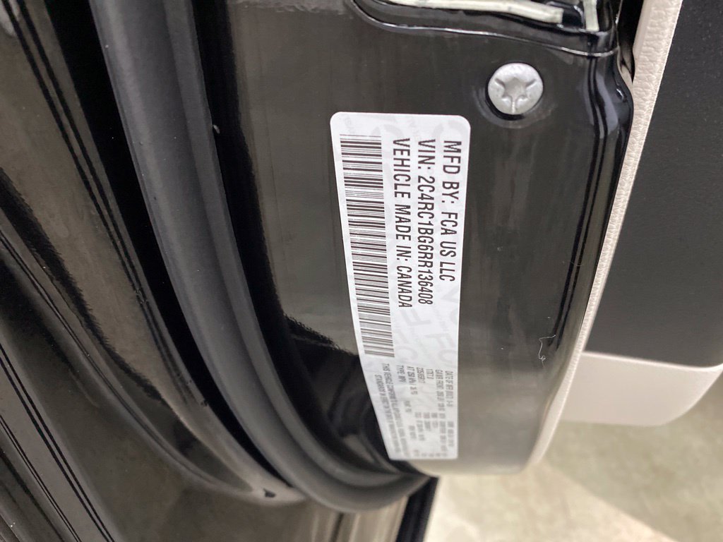 Thumbnail: 2024 Chrysler Pacifica - 19