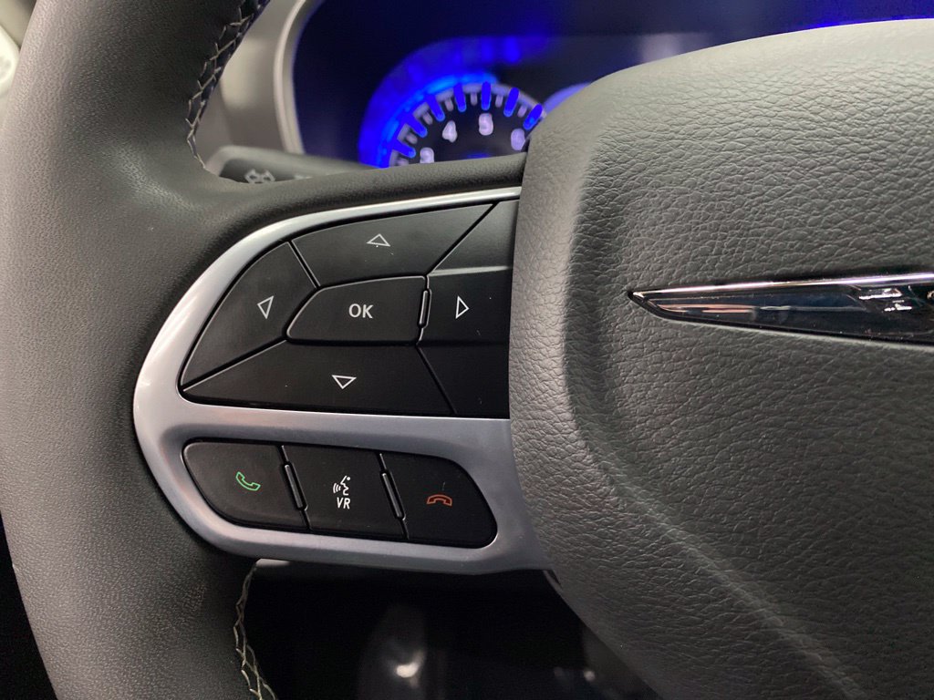 Thumbnail: 2025 Chrysler Pacifica - 25