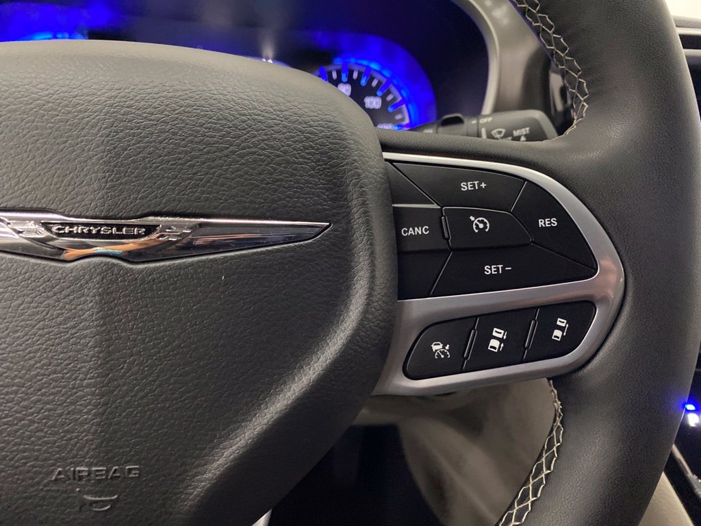 Thumbnail: 2024 Chrysler Pacifica - 26
