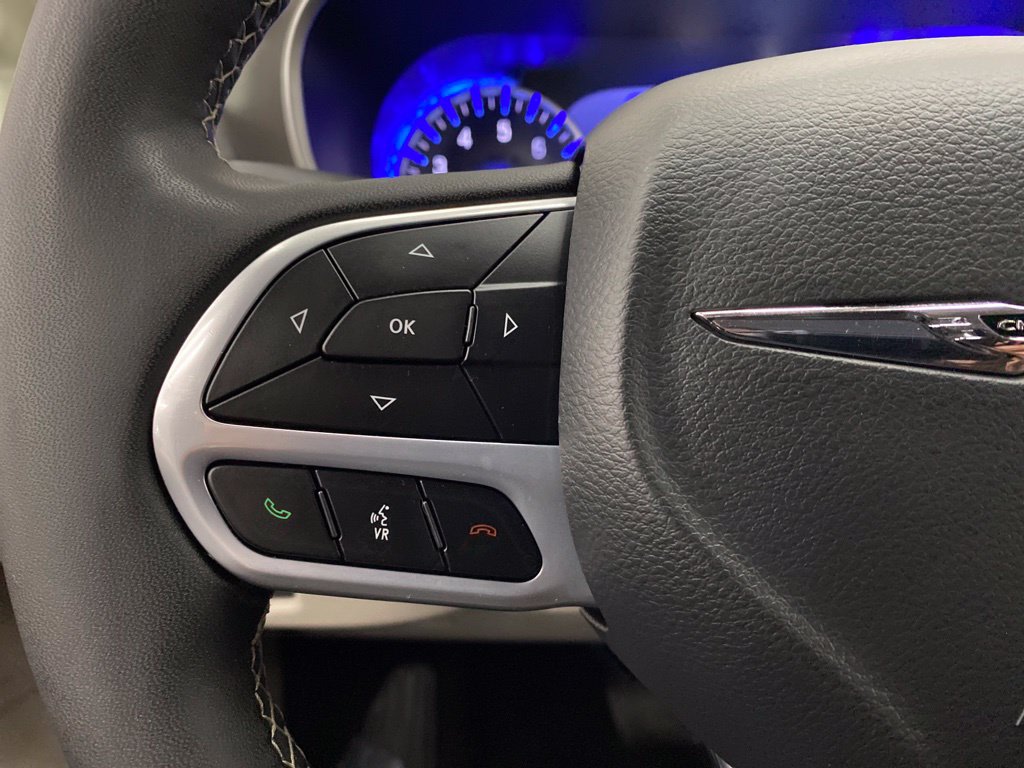 Thumbnail: 2024 Chrysler Pacifica - 25