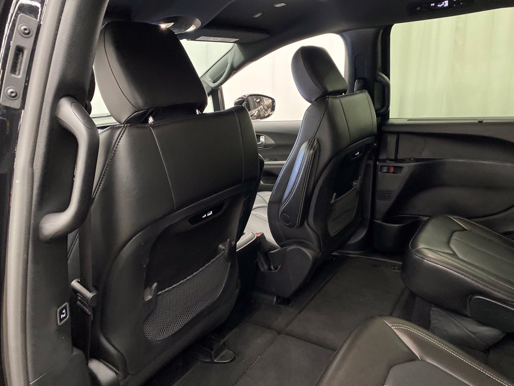 Thumbnail: 2025 Chrysler Pacifica - 12