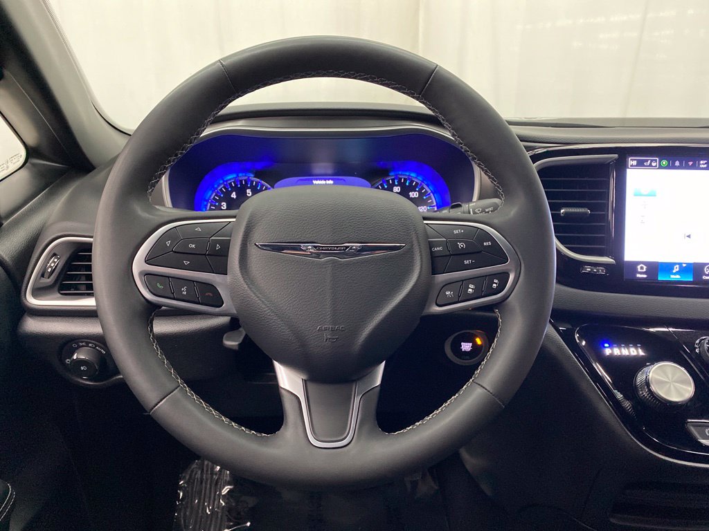 Thumbnail: 2025 Chrysler Pacifica - 13