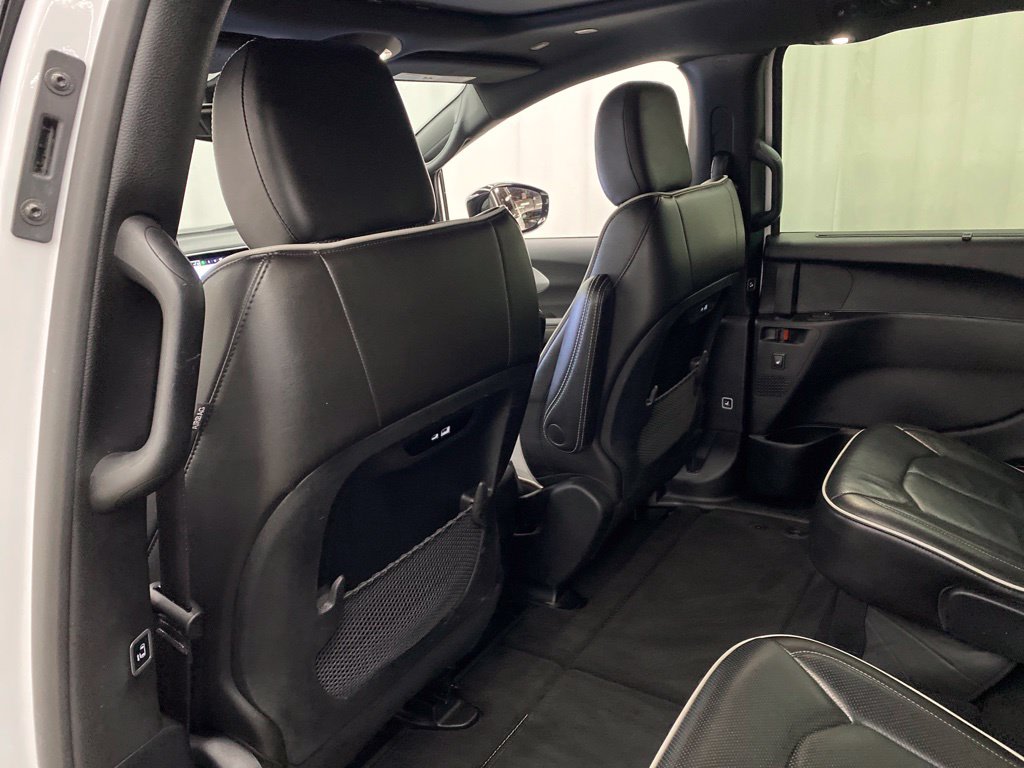 Thumbnail: 2025 Chrysler Pacifica - 11