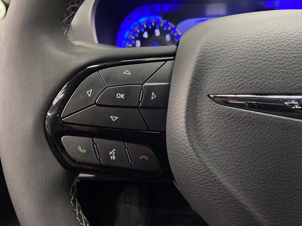 Thumbnail: 2025 Chrysler Pacifica - 24