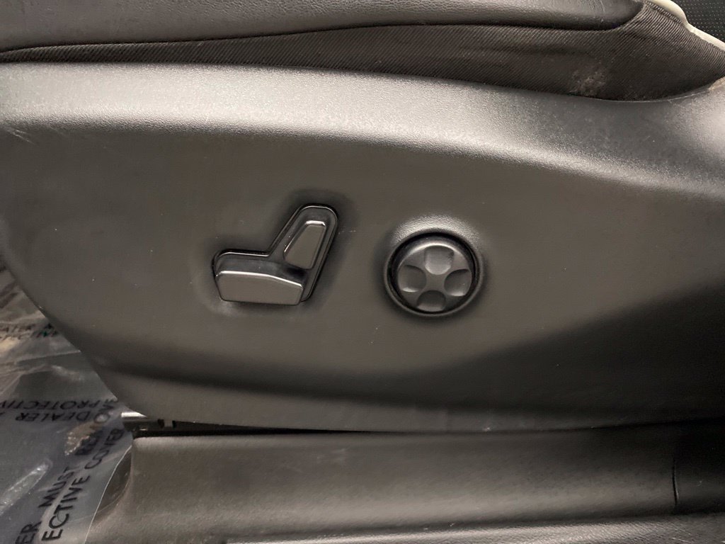 Thumbnail: 2025 Chrysler Pacifica - 21