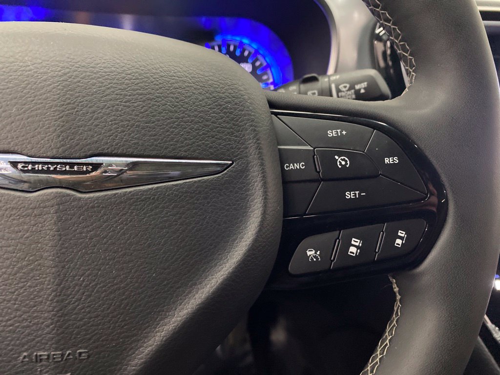 Thumbnail: 2025 Chrysler Pacifica - 24
