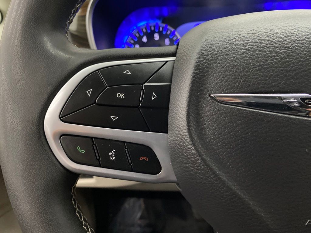 Thumbnail: 2023 Chrysler Pacifica - 26