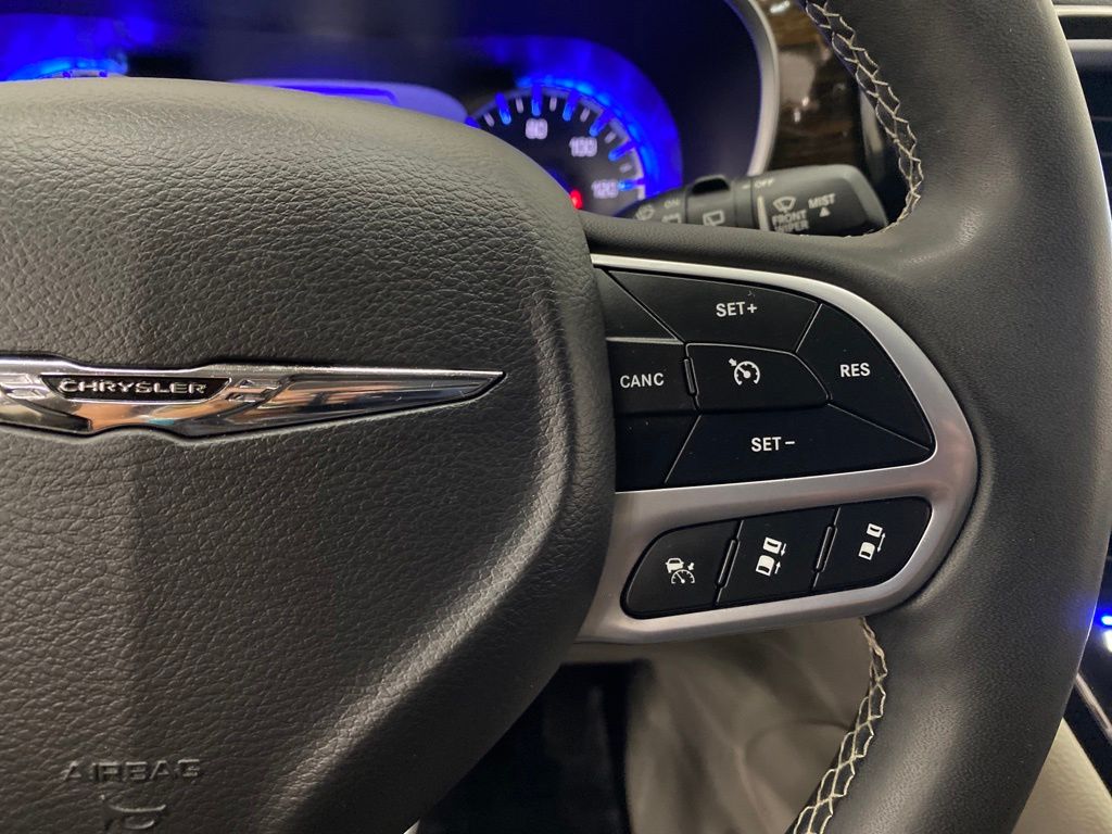 Thumbnail: 2023 Chrysler Pacifica - 27