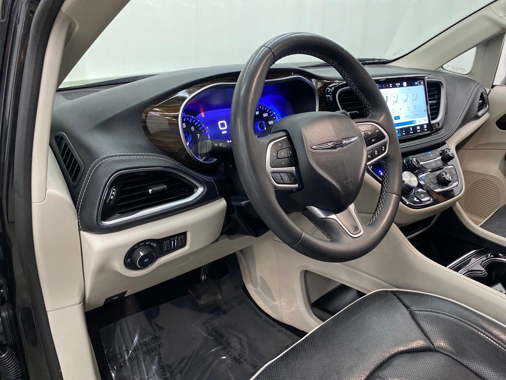 Thumbnail: 2023 Chrysler Pacifica - 2