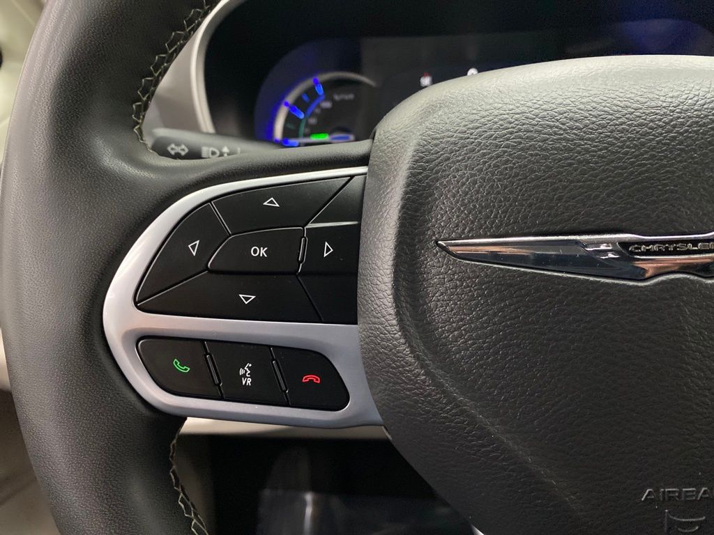 Thumbnail: 2023 Chrysler Pacifica - 25