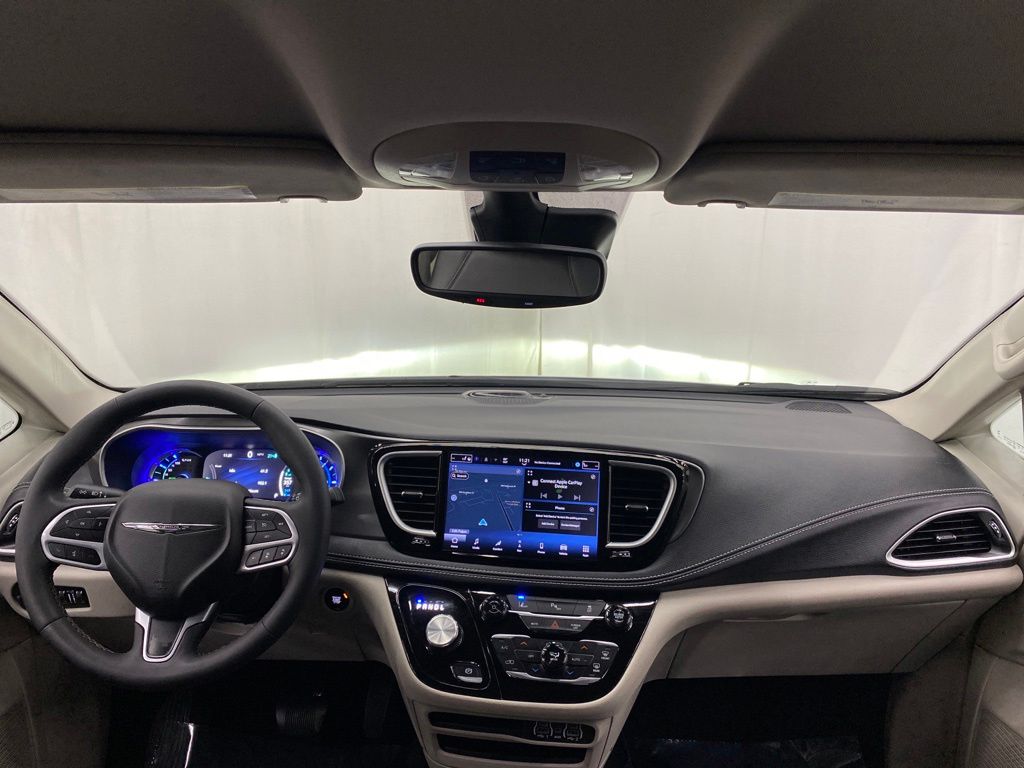 Thumbnail: 2024 Chrysler Pacifica - 10
