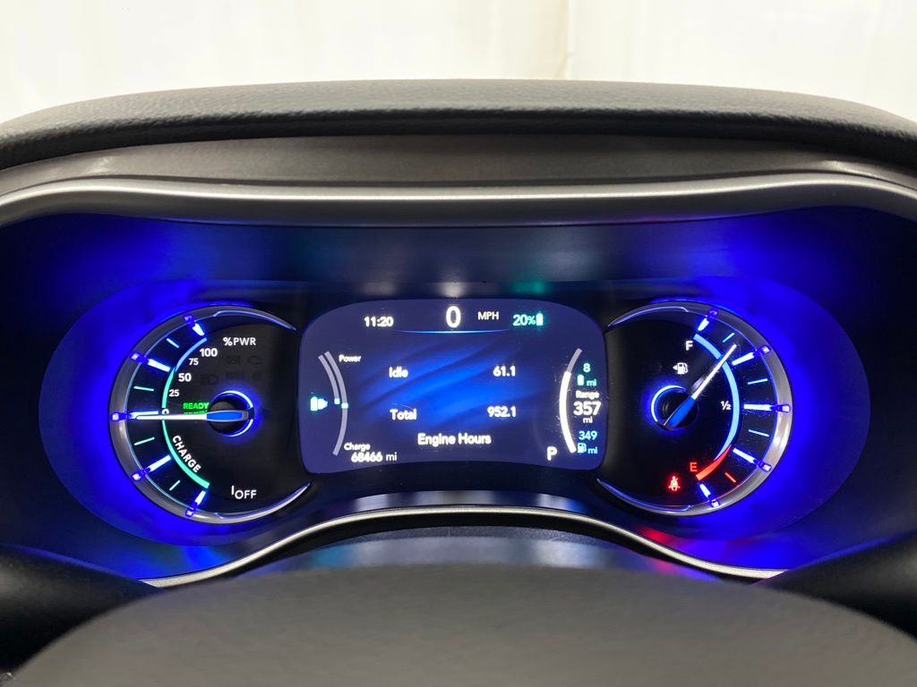 Thumbnail: 2024 Chrysler Pacifica - 16