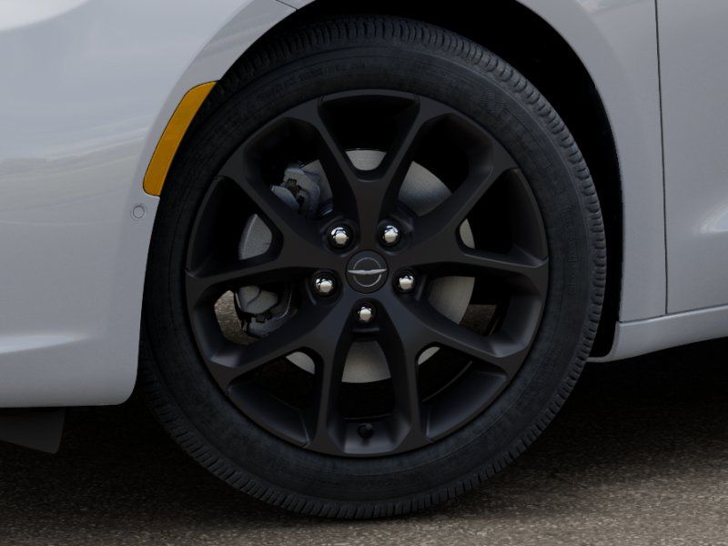 Thumbnail: 2026 Chrysler Pacifica - 7