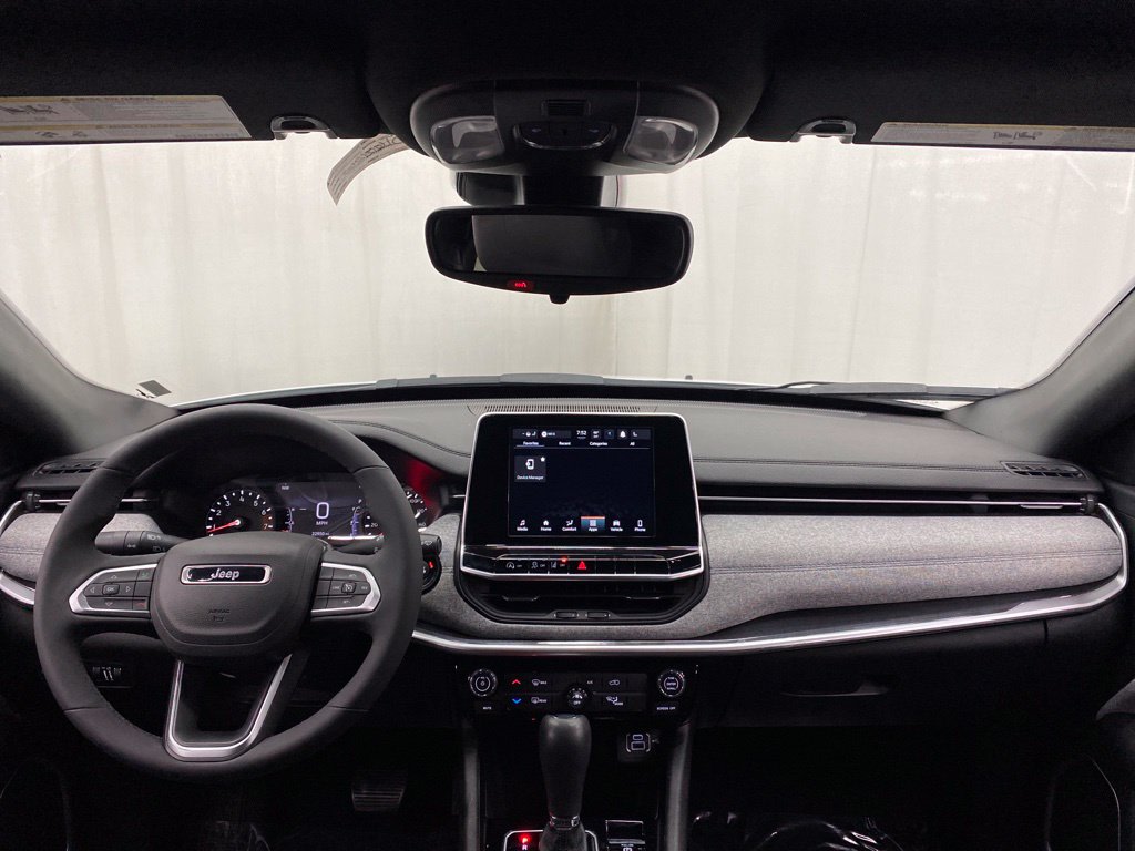Thumbnail: 2025 Jeep Compass - 10