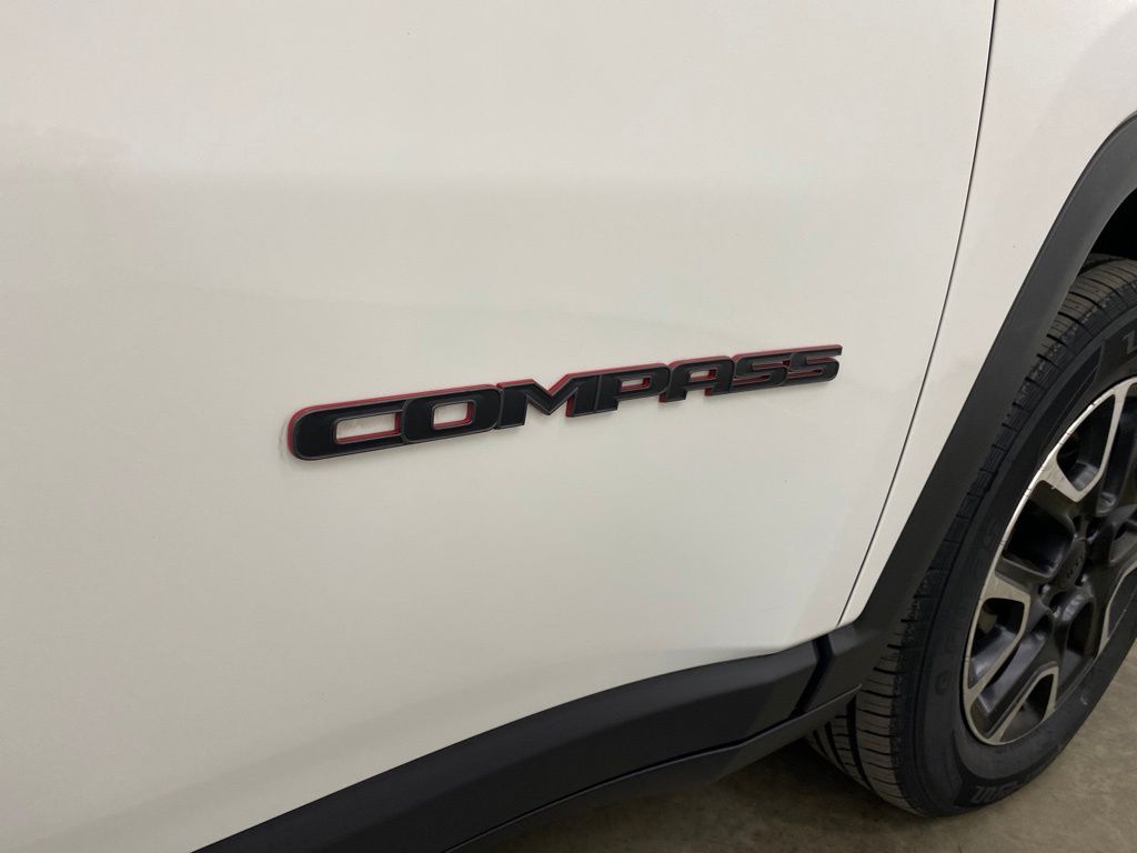 Thumbnail: 2021 Jeep Compass - 24