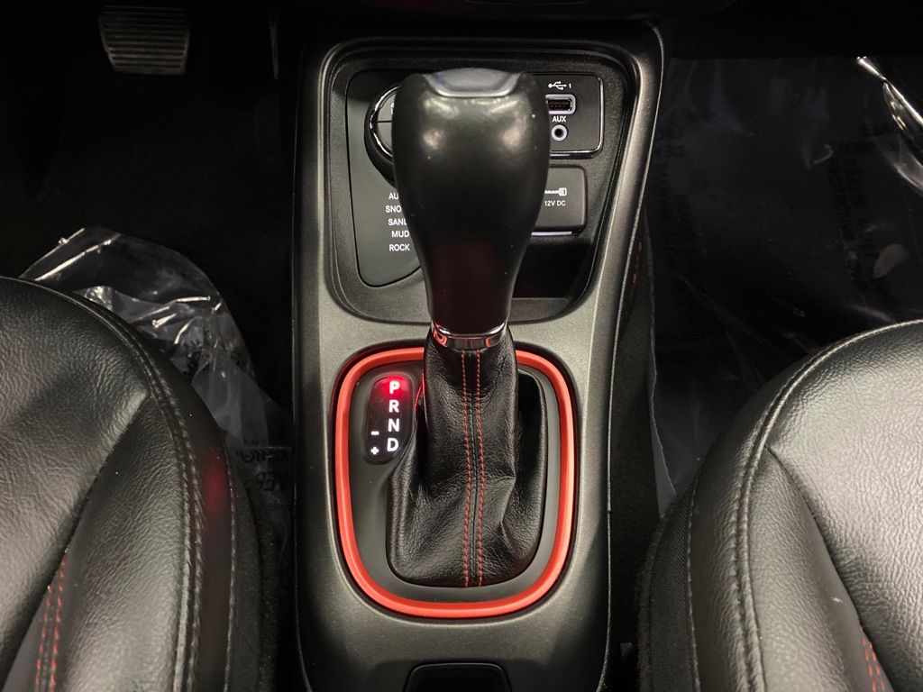 Thumbnail: 2021 Jeep Compass - 16