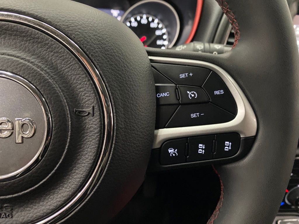 Thumbnail: 2021 Jeep Compass - 29