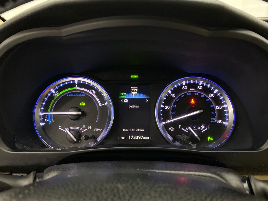 Thumbnail: 2015 Toyota Highlander - 17