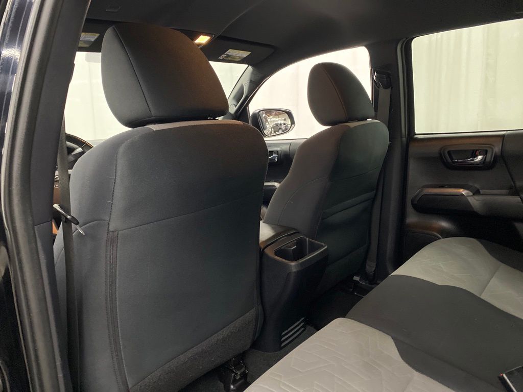 Thumbnail: 2021 Toyota Tacoma - 13