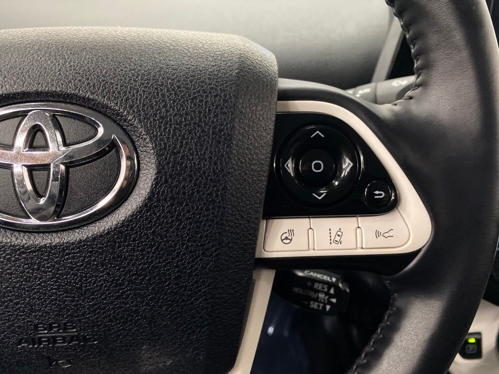 Thumbnail: 2019 Toyota Prius Prime - 26