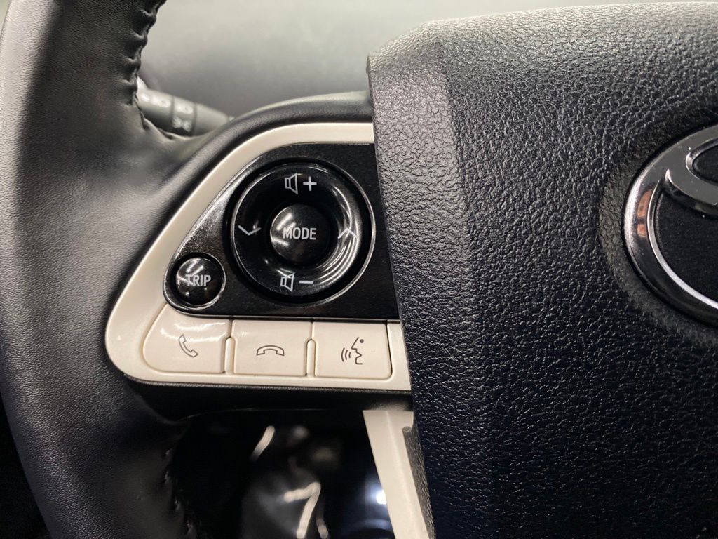 Thumbnail: 2019 Toyota Prius Prime - 25