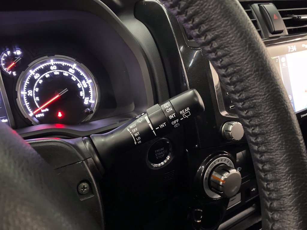 Thumbnail: 2020 Toyota 4Runner - 29
