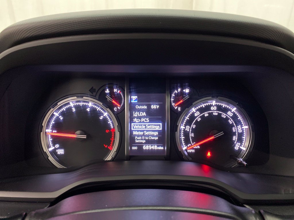Thumbnail: 2020 Toyota 4Runner - 16