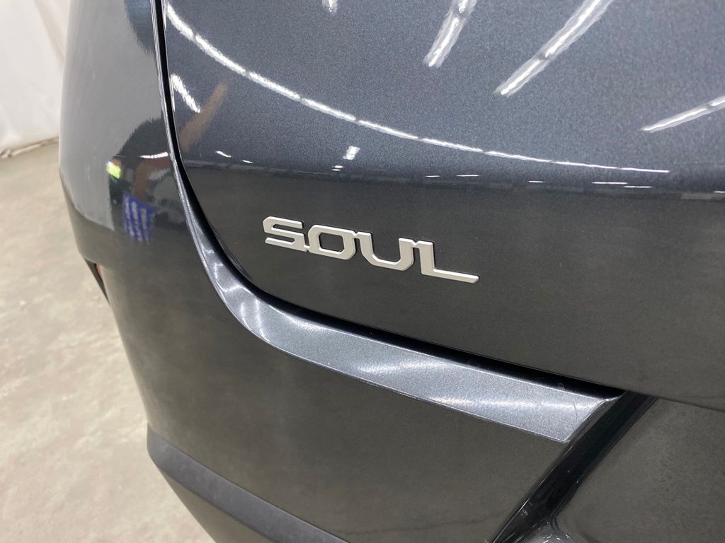 Thumbnail: 2023 Kia Soul - 6